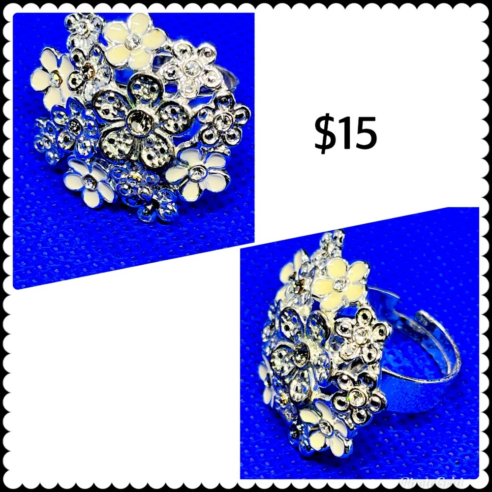 Cocktail ring